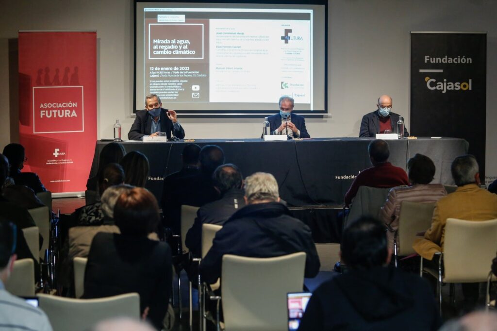 ‘Una mirada al agua, al regadío y al cambio climático’ de Córdoba Futura en Fundación Cajasol