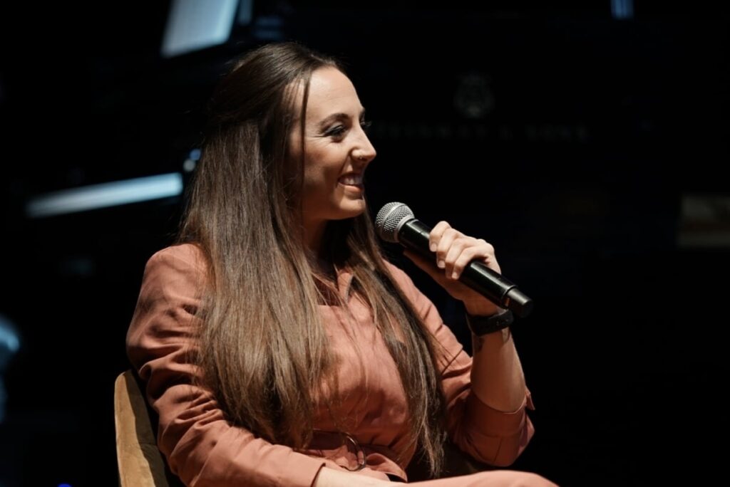 María Carrasco, protagonista del último «Íntimo y Musical» de Cadena Cope, en la Fundación Cajasol
