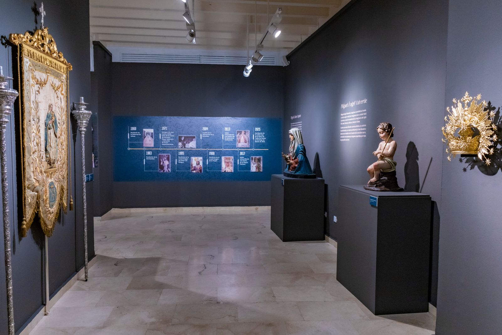 'Tras El Milagro' desvela en la Fundación Cajasol en Cádiz el nuevo palio de la Hermandad de la Cena