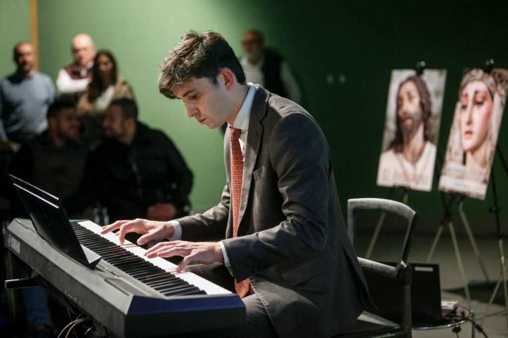 El Relicario Cofrade cumple diez años con récord de datos