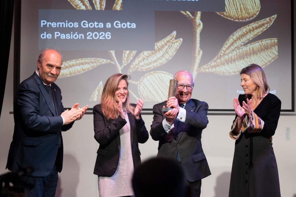 Premio Gota a Gota de Pasión 2026 a Pedro Reynoso en Cádiz