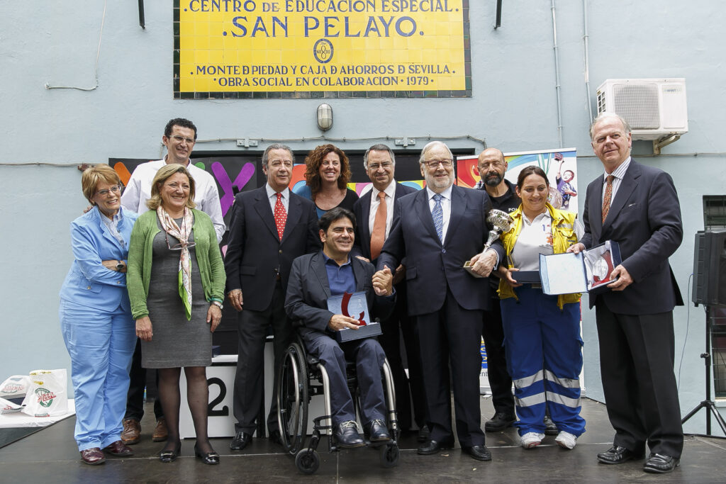 La Fundación Cajasol apoya la organización del XXX Cross San Pelayo