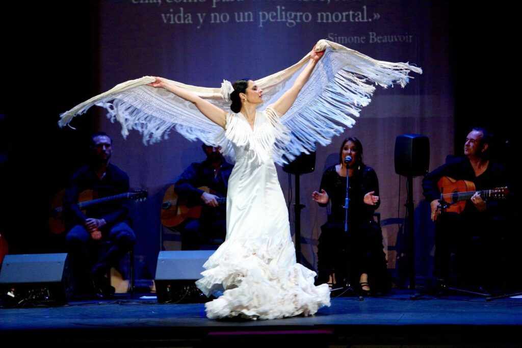 Sentimiento a través del arte en la ‘Crónica de urgencia’ de Pilar Astola