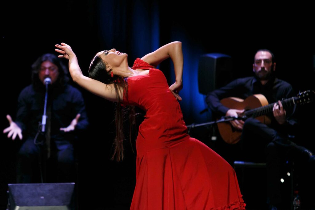 Los Jueves Flamencos de la Fundación Cajasol presentan a la joven bailaora Alba Heredia ‘En Estado Puro’
