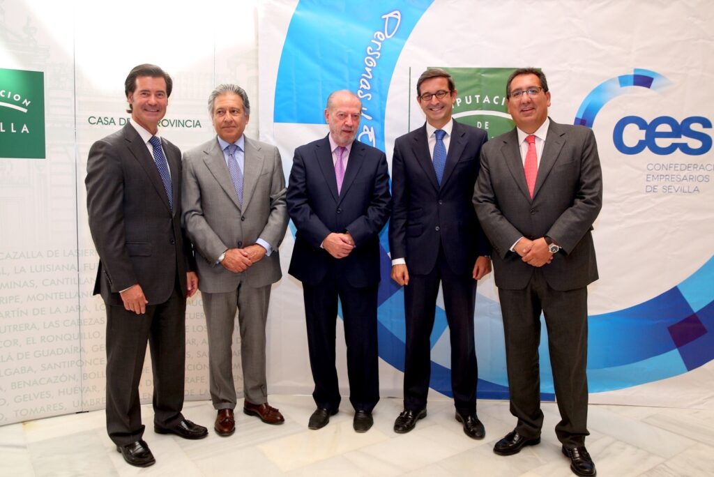 Antonio Pulido participa en la entrega de los III Premios de Responsabilidad Social Empresarial 2015