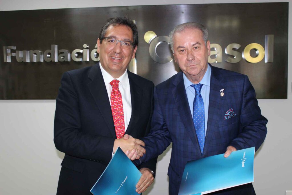 La Fundación Cajasol reafirma su apoyo a la Semana Santa de Huelva
