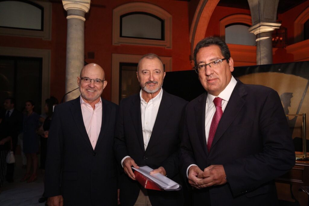 El proyecto ‘Letras en Sevilla’ se estrena en la Fundación Cajasol con ‘Literatura y guerra civil’ del 15 al 17 de mayo