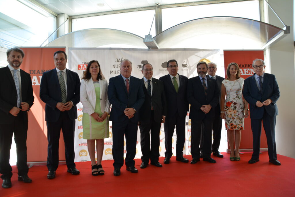 Antonio Pulido participa en el Desayuno-coloquio ‘Jaén Nuevo Milenio’ con el presidente de Freixenet, José Luis Bonet
