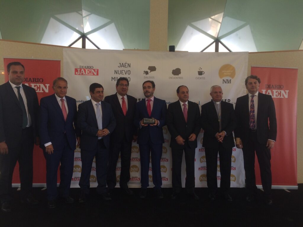 Antonio Pulido asiste al foro de debate ‘Diálogos. Jaén Nuevo Milenio’