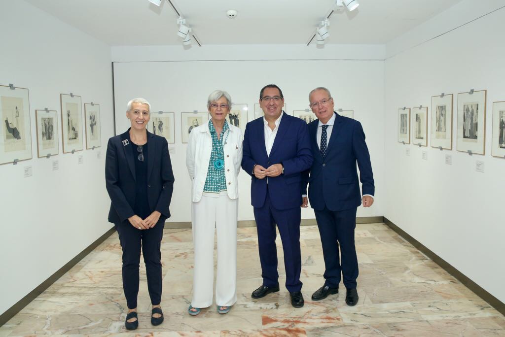 Inauguración de la exposición 'La Elegancia del Dibujo' en la Sala Murillo de la Fundación Cajasol