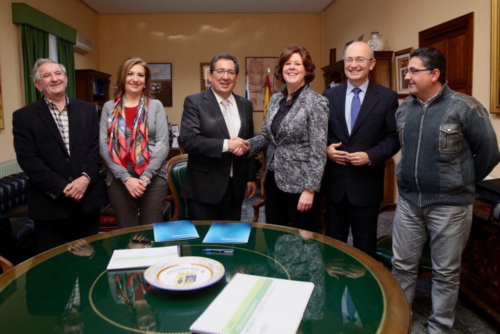 La Fundacion Cajasol ayuda a poner en funcionamiento el Museo de la Medicina de Zafra