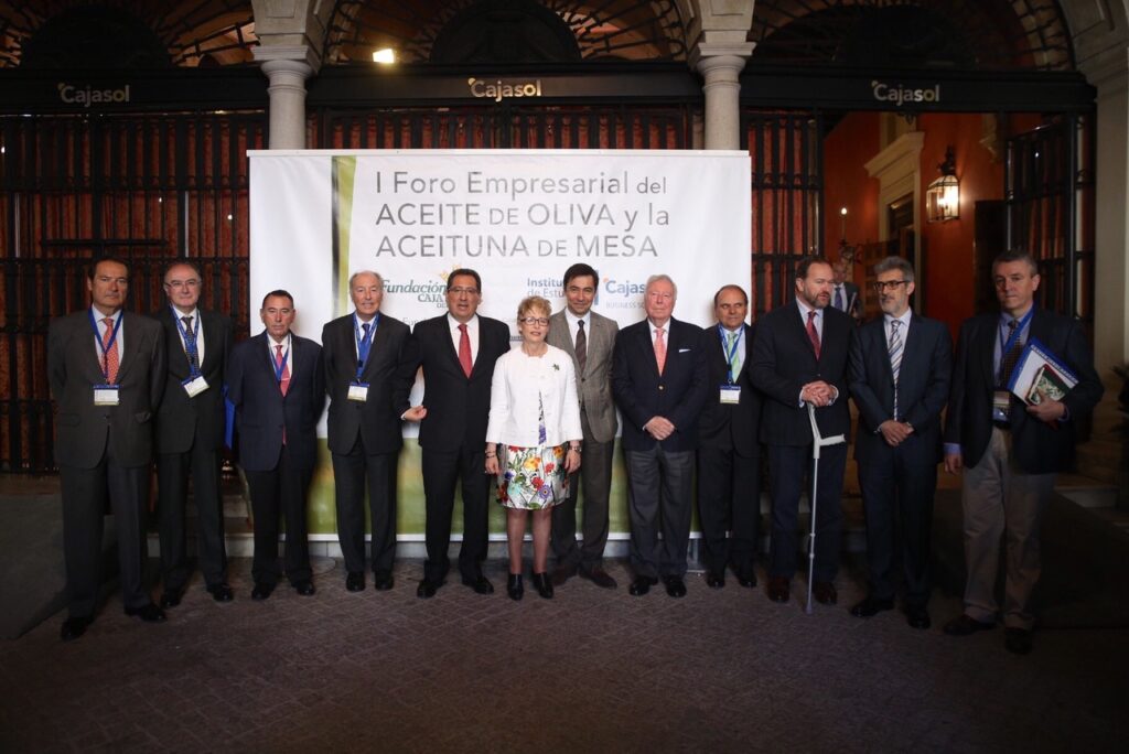 La Fundación CajasoI acoge el I Foro Empresarial del Aceite de Oliva y Aceituna de Mesa