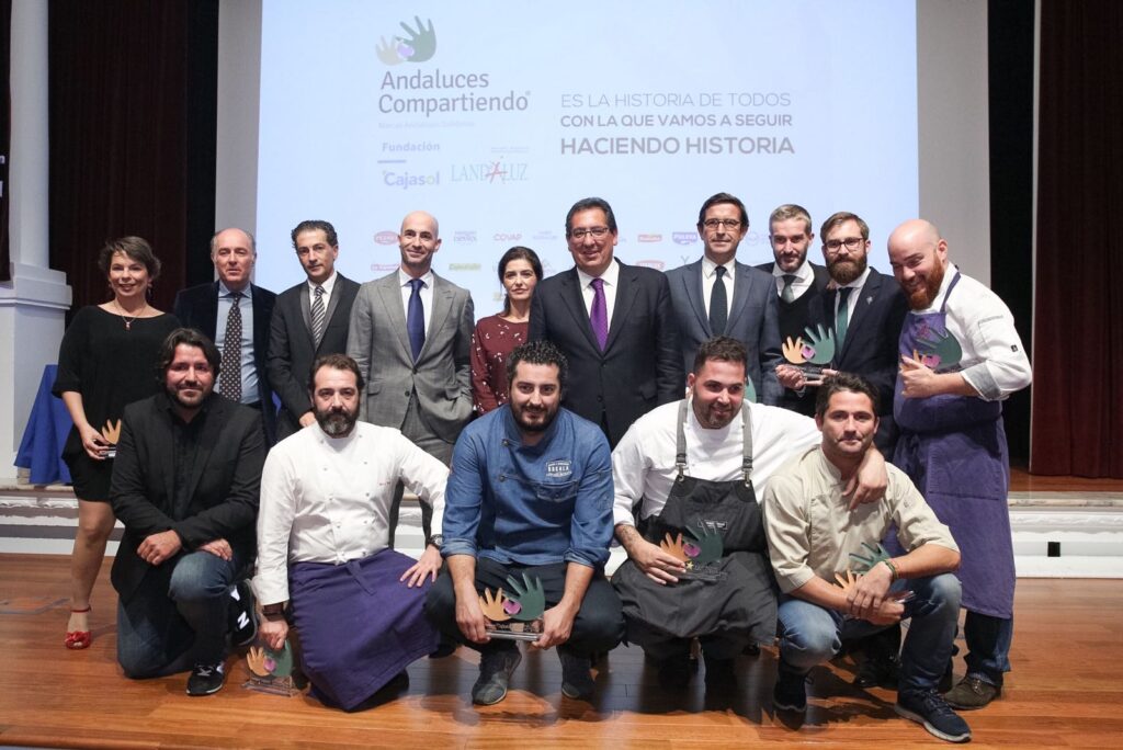 ‘Andaluces Compartiendo’ sigue creciendo y presta apoyo social a más de 65.000 familias andaluzas en 2016
