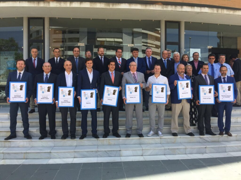 FOE y Fundación Cajasol entregan los XII Premios Empresarios del Año en Huelva