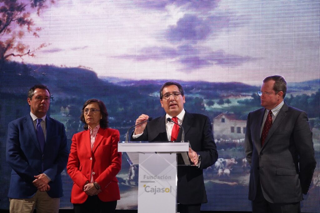 Antonio Pulido inaugura el Gran Espacio Cultural de la Fundación Cajasol con obras propias del siglo XIX