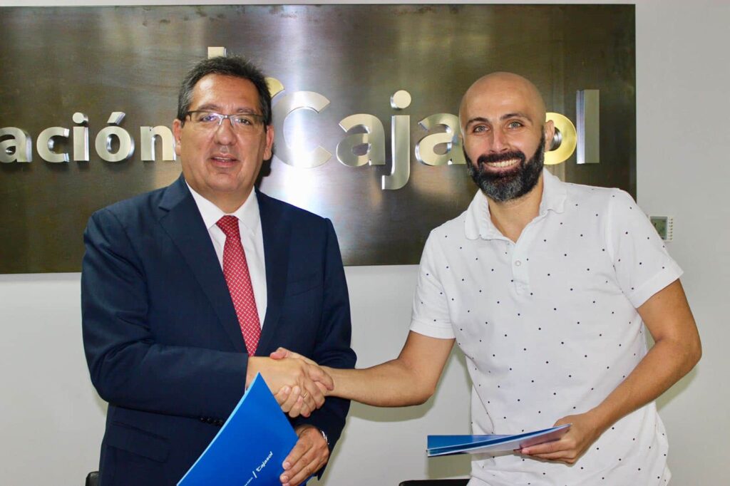 La Fundación Cajasol apoya un año más al CD Sordos Huelva