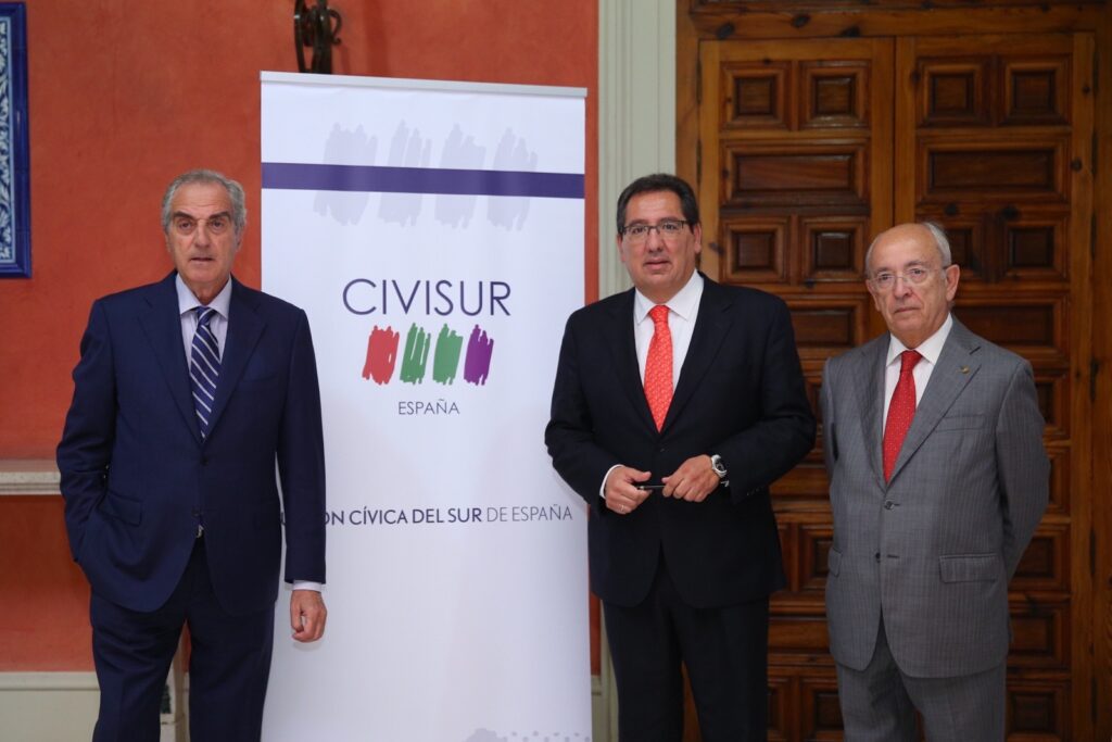 Antonio Pulido asiste a la presentación de Civisur en la Fundación Cajasol