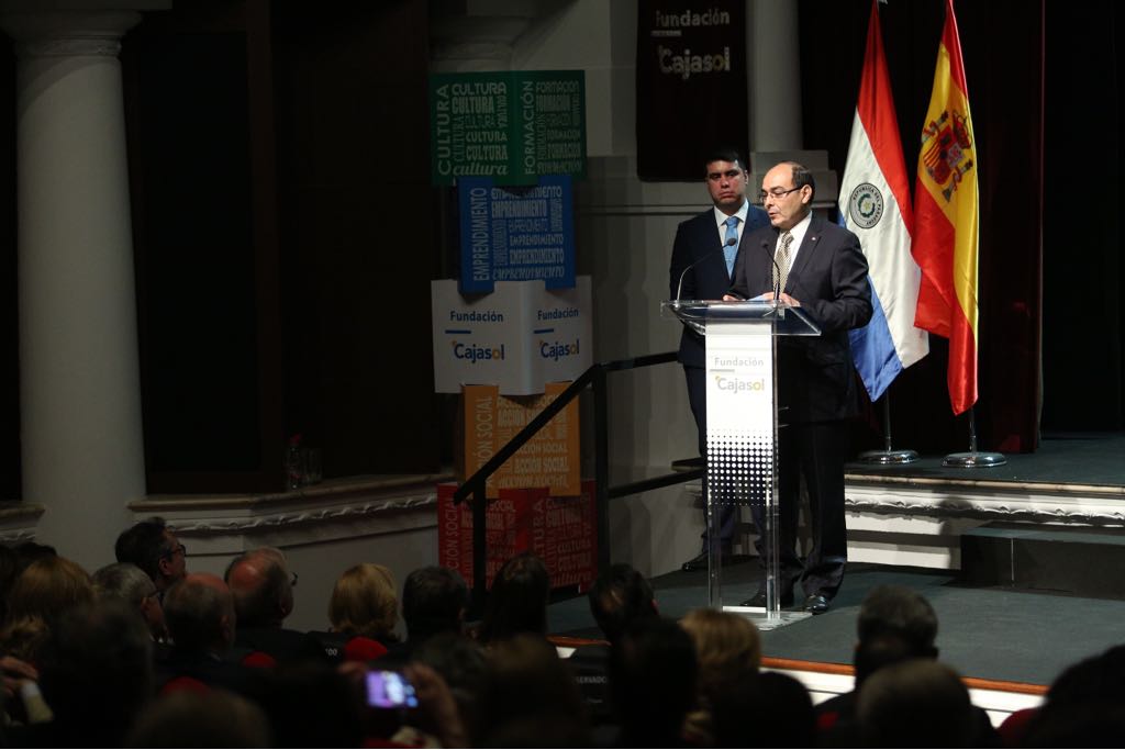 El Embajador del Paraguay en España, Antonio Rivas, en la Fundación Cajasol