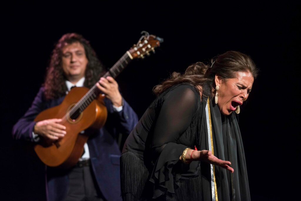 Aurora Vargas presenta su recital de cante en los 'Jueves Flamencos' de la Fundación Cajasol