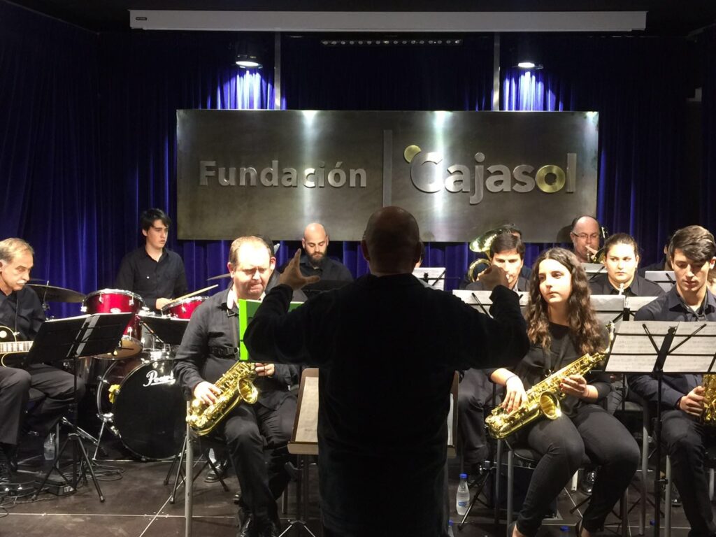 La Big Band de Aljaraque trae sus ritmos clásicos americanos a la Fundación Cajasol