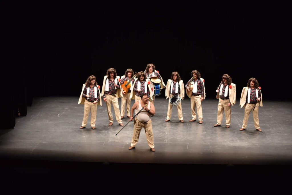 Gala de Carnaval Cajasol en Jerez: La esencia de ‘Los quemasangre’; arte e ingenio a raudales