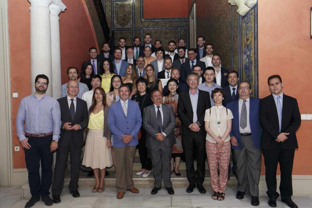 Entrega de los diplomas del I Curso de Especialización en Gestor Energético
