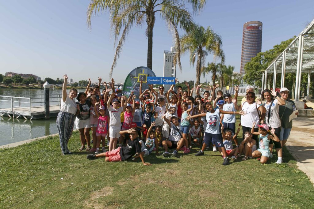 La Fundación Cajasol apoya las Colonias de Verano de la Asociación ‘La Casa de Todos’
