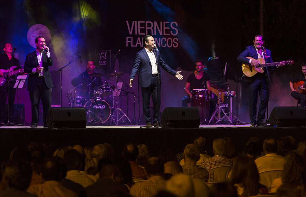 Concierto solidario de ‘A dos velas’ en el Alcázar de Jerez