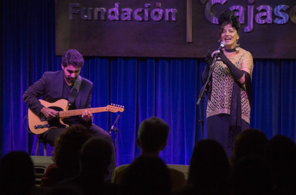 Amarela Jazz Dúo, durante su actuación en el II ciclo de Jazz en la Cuarta