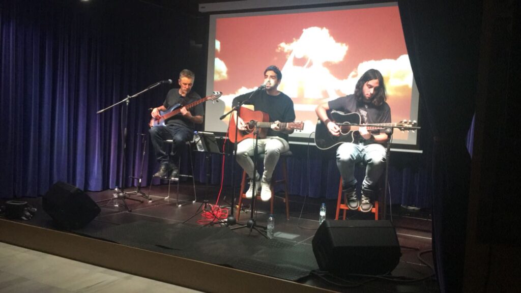 El grupo onubense Eiden presenta su disco ‘Último viaje’ en un concierto acústico en la Fundación Cajasol