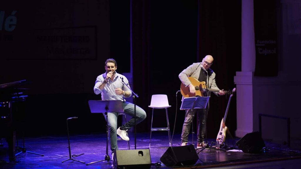 Manu Tenorio, ‘Más Cerca’ que nunca en la Fundación Cajasol