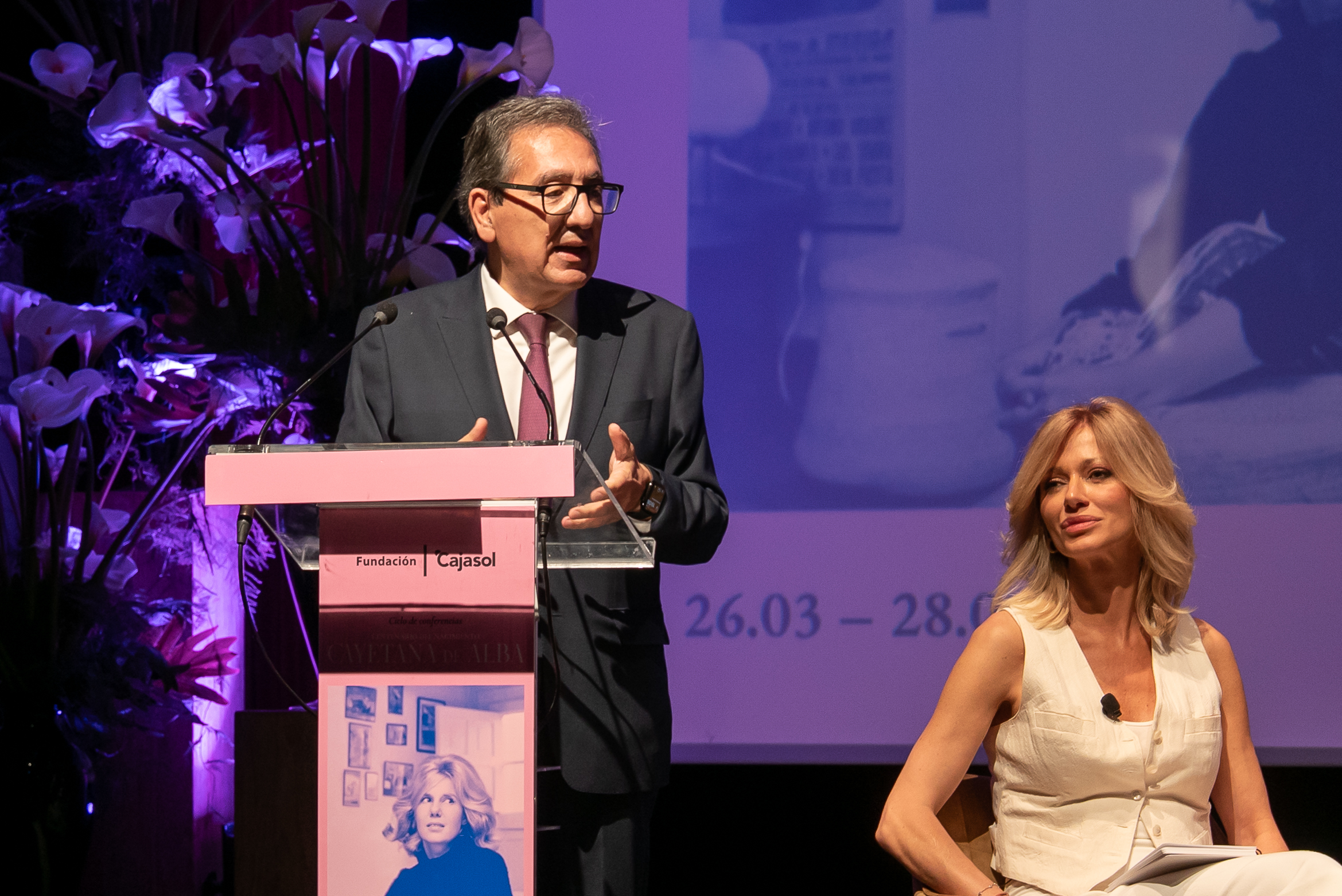 Antonio Pulido en el homenaje a Cayetana de Alba con Felipe González y Juanma Moreno