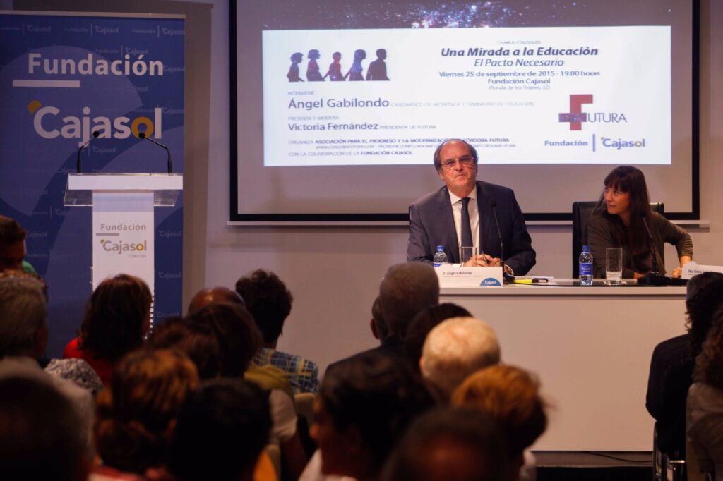 La estabilidad del sistema educativo español, a debate con Ángel Gabilondo en la Fundación Cajasol