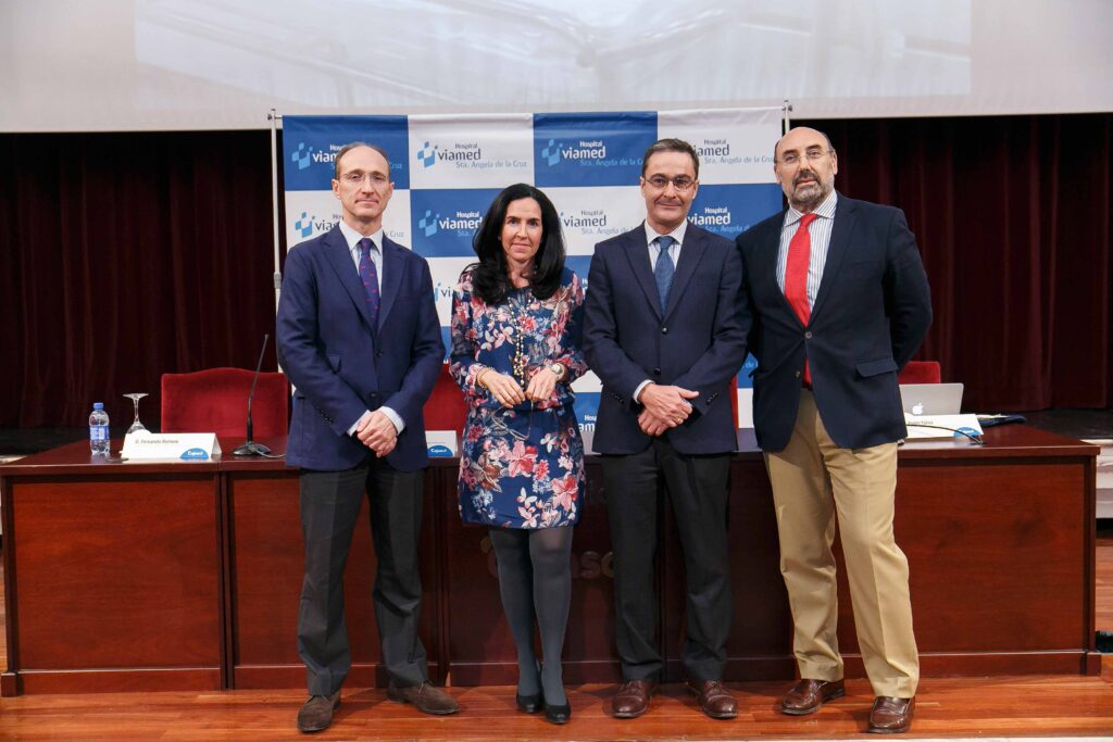 El Aula de Salud de la Fundación Cajasol y el Hospital Viamed Santa Ángela de la Cruz profundiza sobre las patologías mamarias