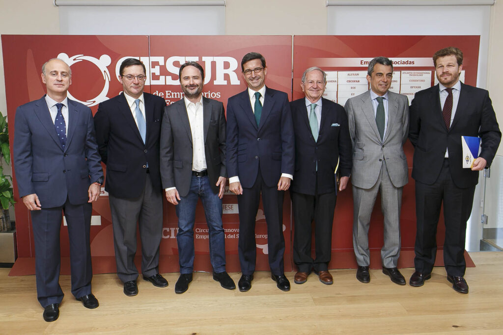 Conferencia de François Nuyts, director general de Amazon en España, en la Fundación Cajasol