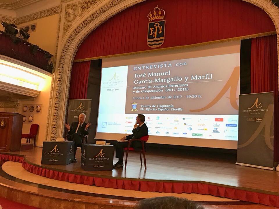 Conferencia de García-Margallo en Capitanía General de Sevilla