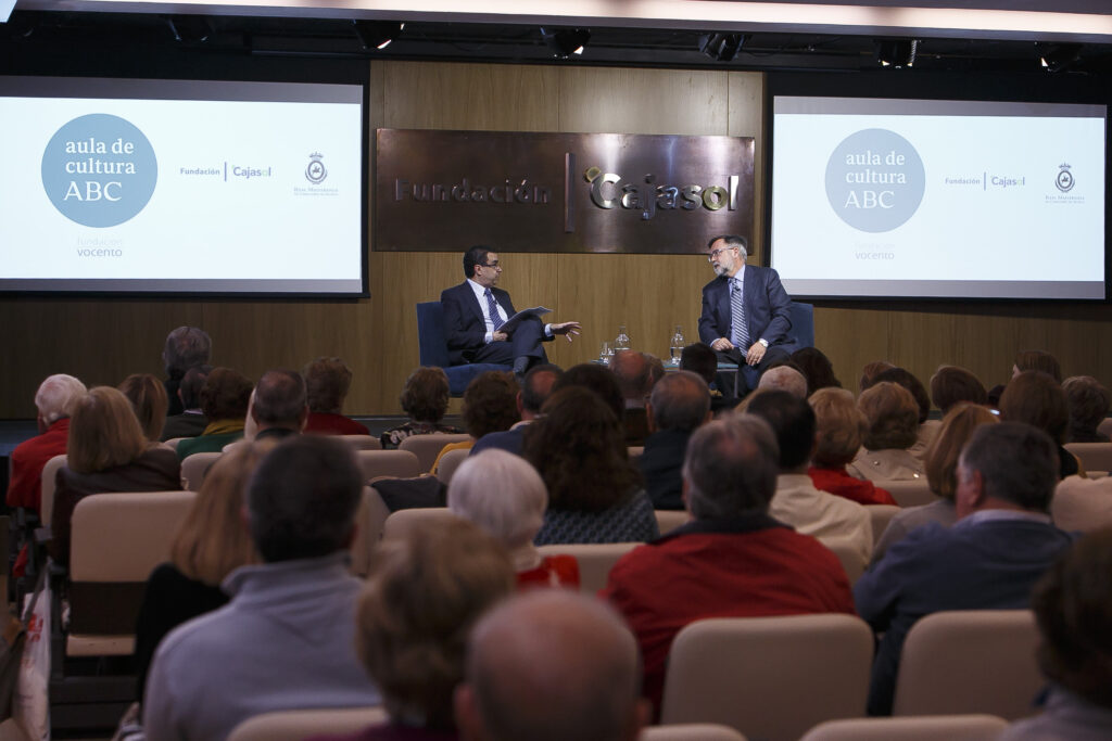 Charla-coloquio sobre el libro ‘Altamira, historia de una polémica’, con José Calvo Poyato en el Aula de Cultura de ABC