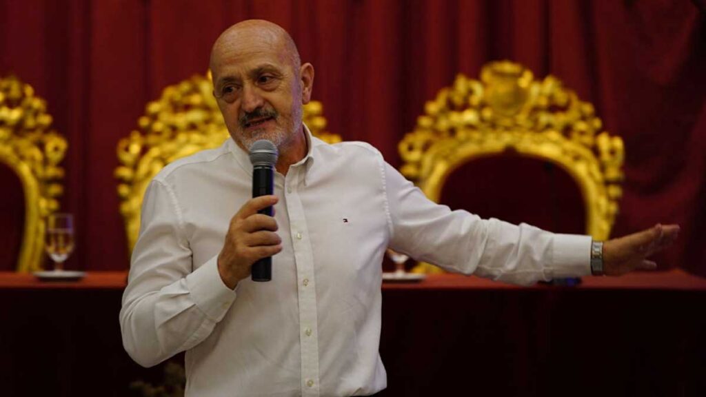 Sebastián Álvaro, ‘Derribando mitos’ en la Diputación de Cádiz dentro del ciclo de conferencias ‘De Cádiz al Mundo’