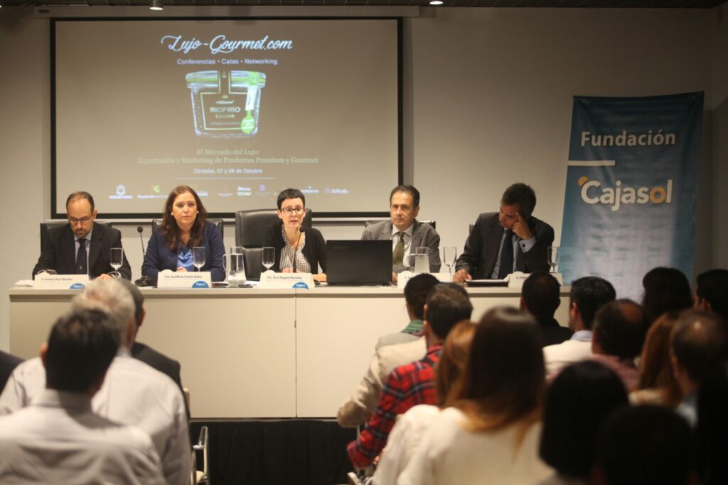 El Mercado del lujo: Exportación y Marketing de Productos Premium y Gourmet, a debate en la sede de la Fundación Cajasol en Córdoba