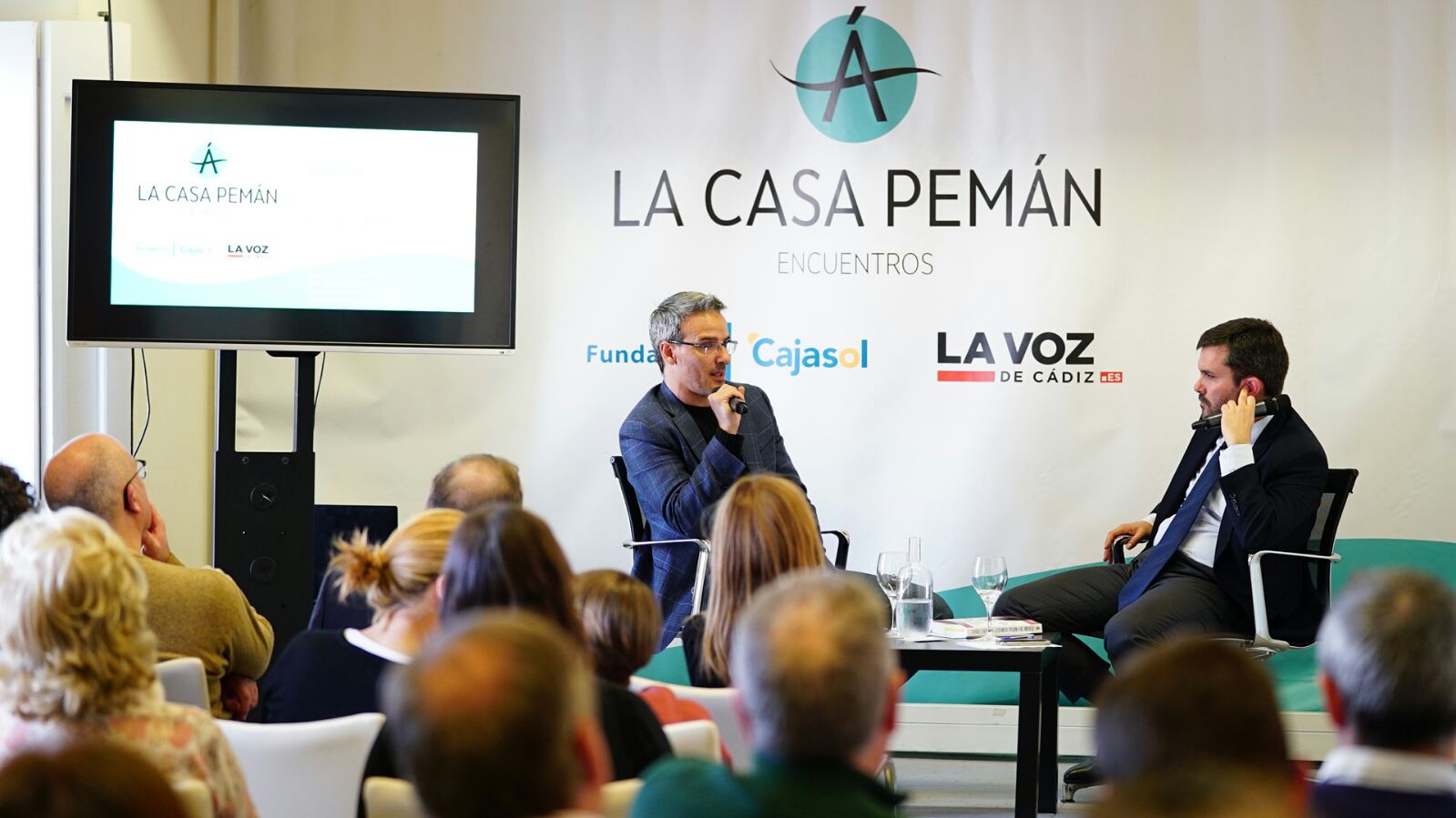 David Calle, durante su charla con el director de LA VOZ de Cádiz, Ignacio Moreno Bustamante