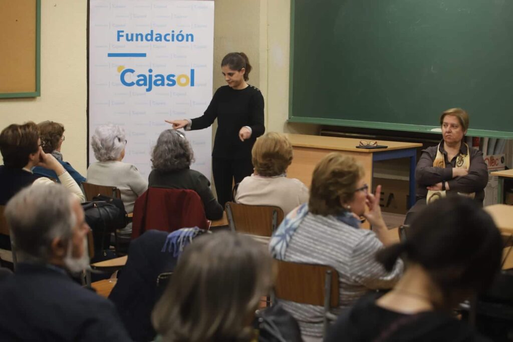 La Escuela de Arte Mateo Inurria acoge dos actos del programa de actividades de la exposición de ‘Antonio Povedano: creación, identidad, vanguardia’