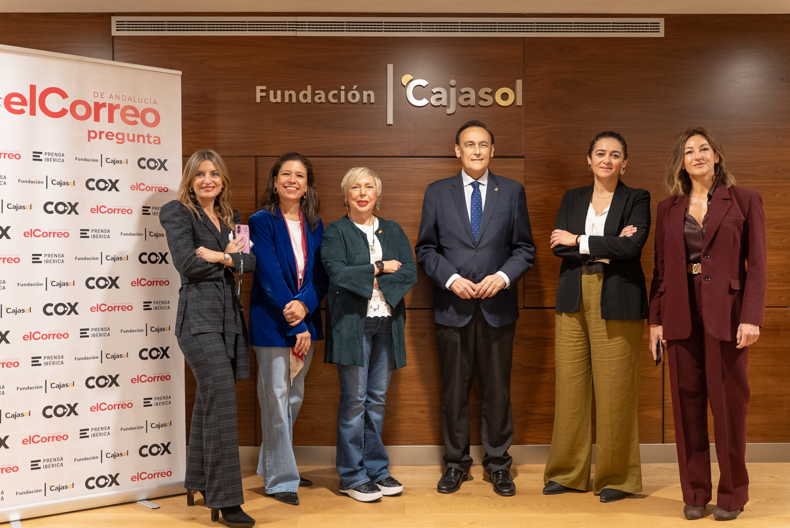 Carmen Vargas, primera rectora de la US, en la Fundación Cajasol