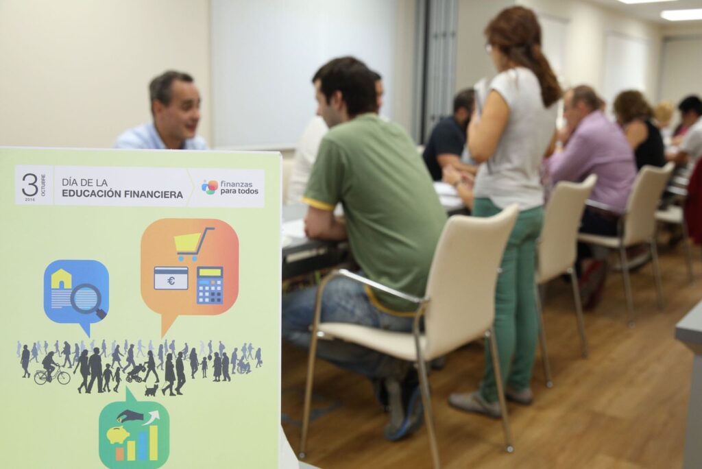 La Fundación Cajasol celebra el Día de la Educación Financiera