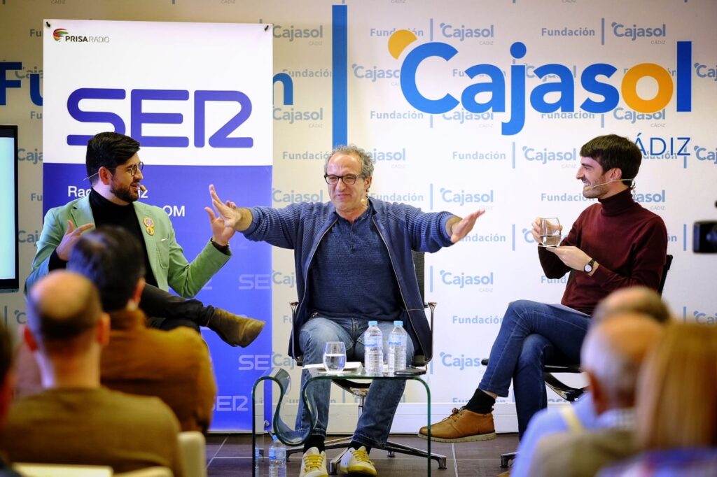 El Carnaval se habla al ritmo del ‘SERxCUATRO’ en la Fundación Cajasol