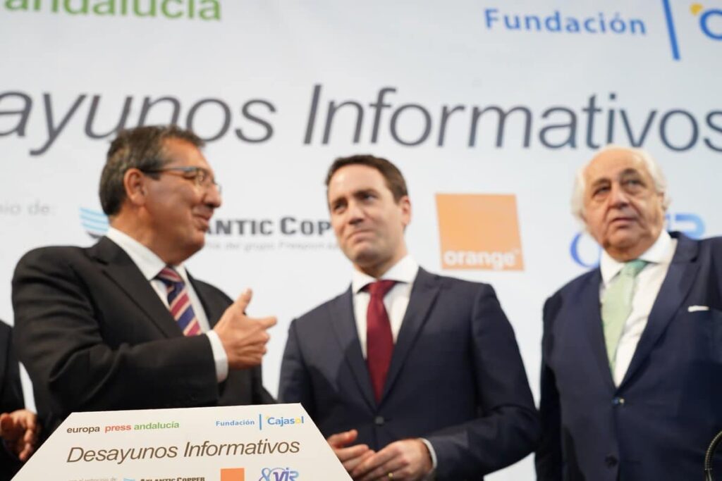 Encuentro Informativo de Europa Press en la Fundación Cajasol con Teodoro García Egea