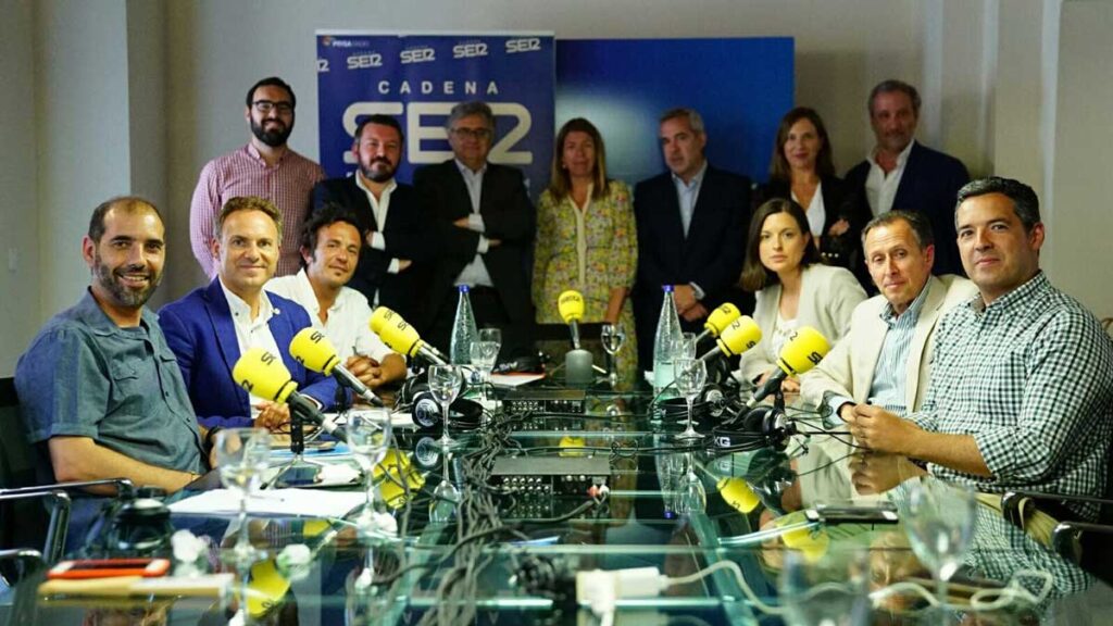‘Los Encuentros de la SER’ reúnen a los seis alcaldes de la bahía de Cádiz en la Fundación Cajasol