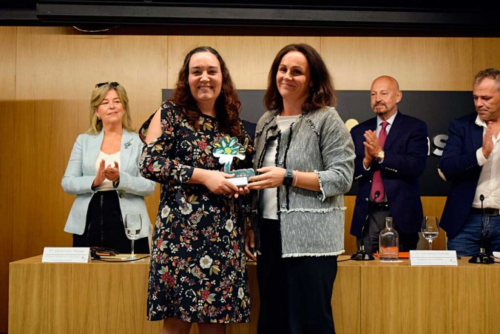 Sonia Mora, ganadora del XIV Premio a la Mejor Comunicación sobre Desarrollo Sostenible en la Industria Andaluza
