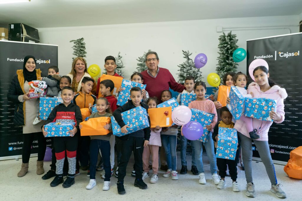 “Un juguete, una ilusión” entrega más de 1.000 juguetes a más de treinta entidades de Sevilla, Cádiz, Jerez, Huelva y Córdoba
