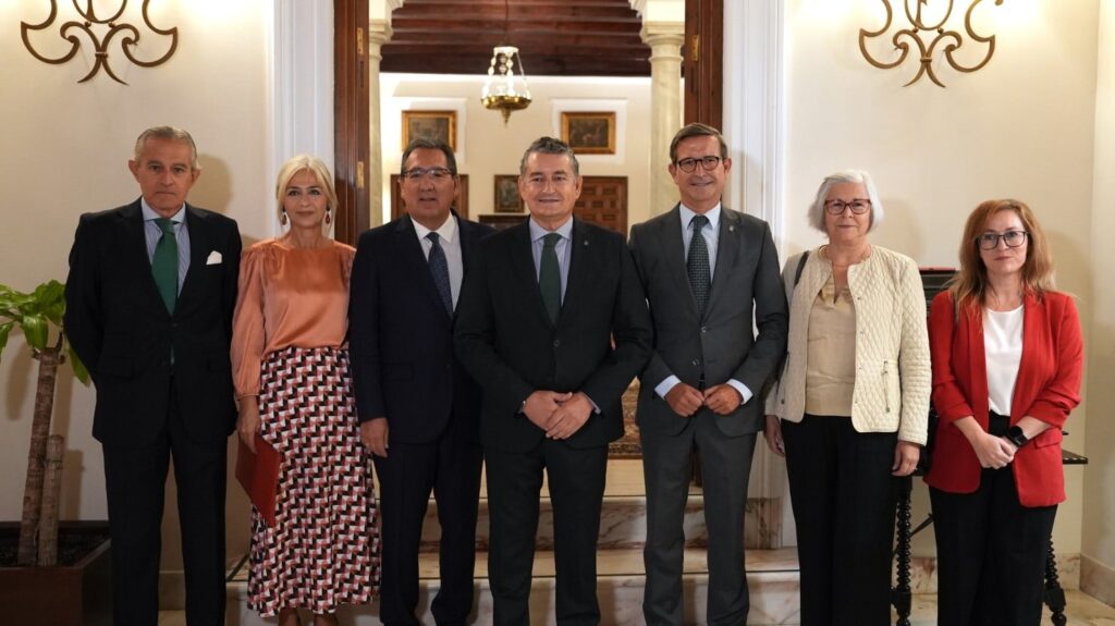 Antonio Sanz inaugura los Desayunos Informativos tras el verano