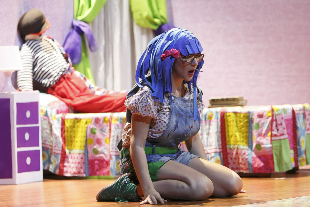 Espectáculo didáctico sobre diversidad con ‘Lola Caracola’ en la Fundación Cajasol